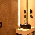 Nuna Hotel