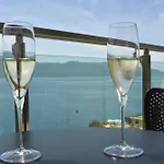Nuna Hotel Radhimë