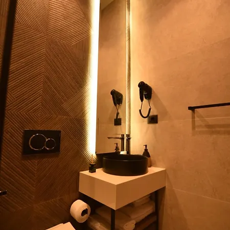 Hotell Nuna Radhimë
