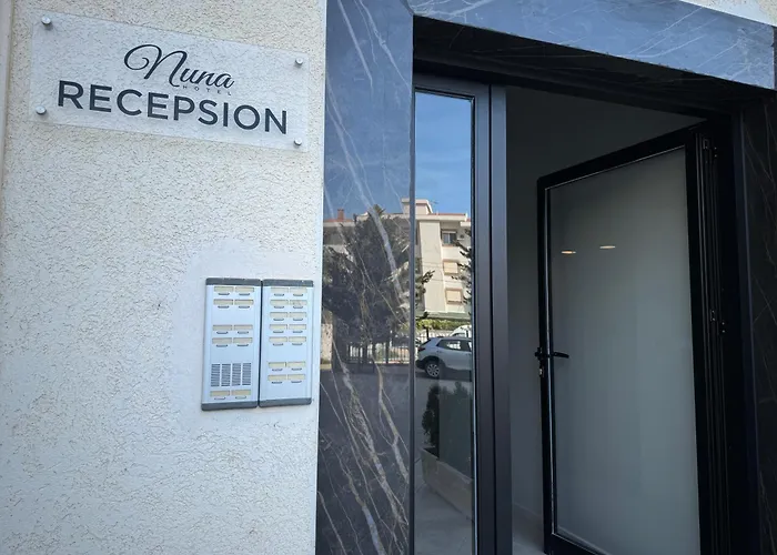 מלון Nuna